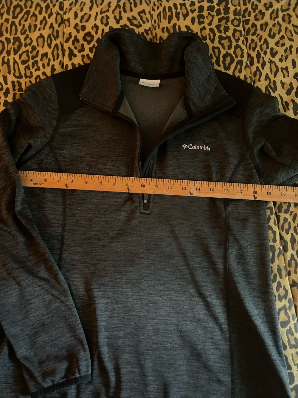 Columbia Women’s Dark Charcoal Quarter-Zip Jacket